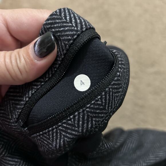 Lululemon Women's Pants Size 4 Run Inspire Crop II Luxtreme Gray Herringbone - Picture 5 of 6